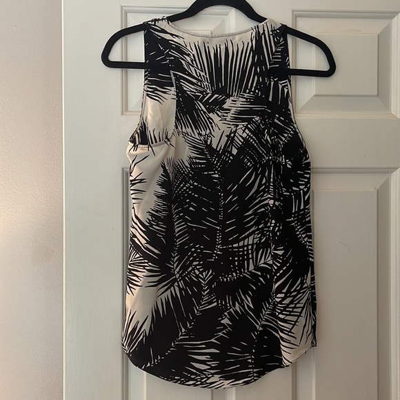 THEORY 100% SILK PALM PRINT ‘SERENE CDC’ RACER TANK - Picture 2 of 3